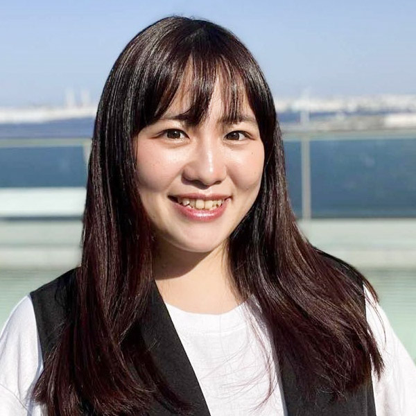関 芳実氏の写真